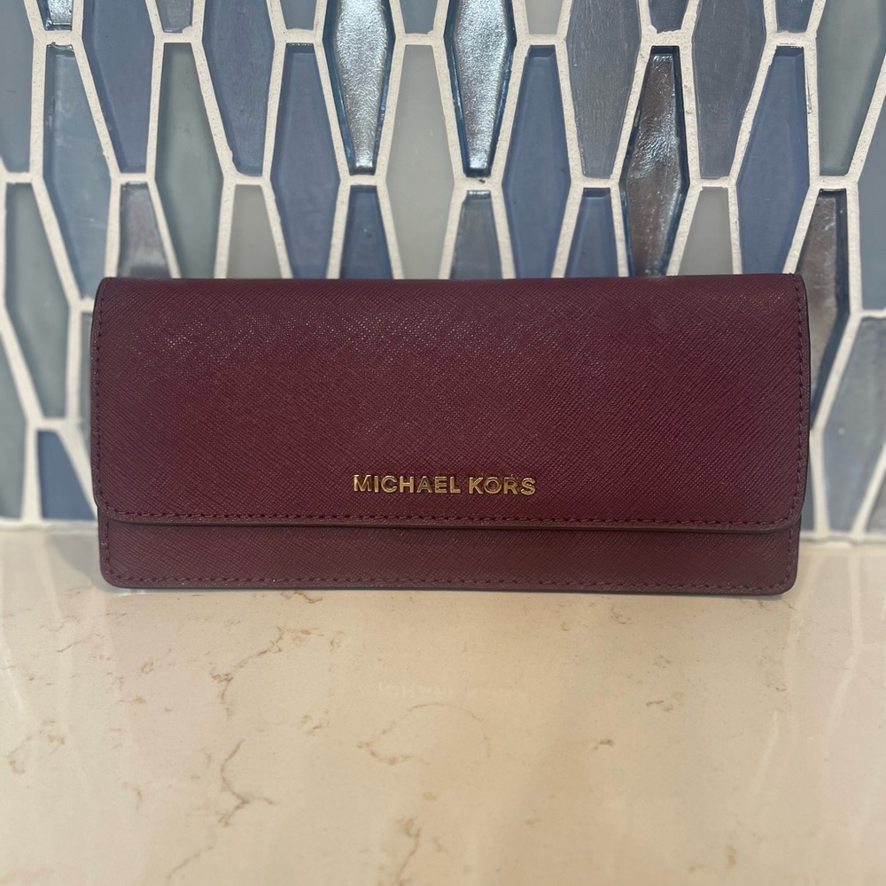 Michael Kors Burgundy Jet Set Saffiano Wallet - Picture 3 of 7